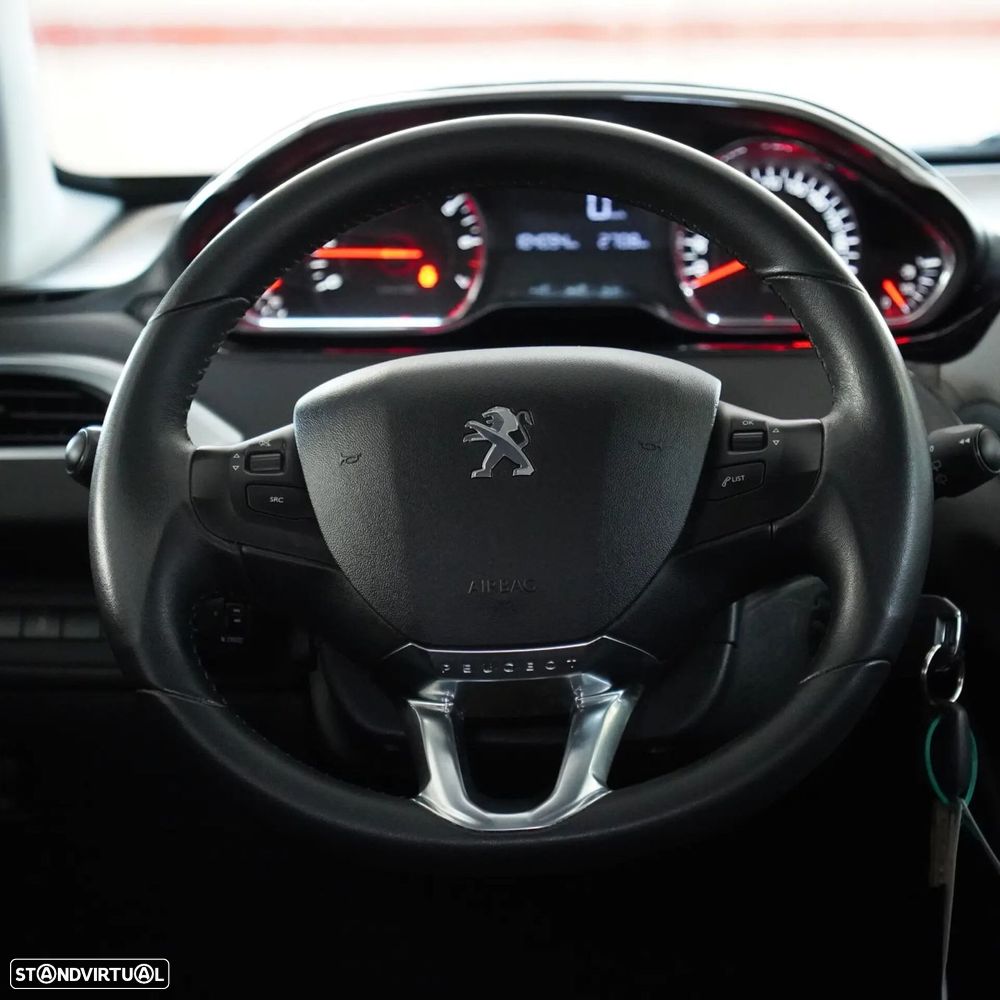 Peugeot 208 1.2 PureTech Style - 13