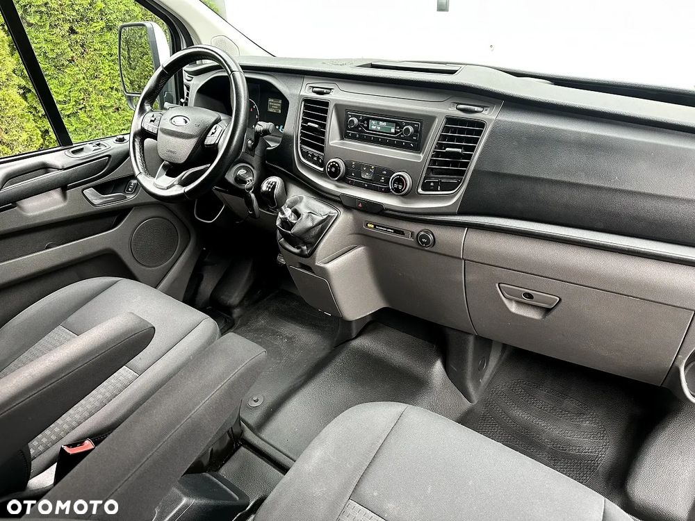 Ford TRANSIT CUSTOM L2H1 LONG - 9