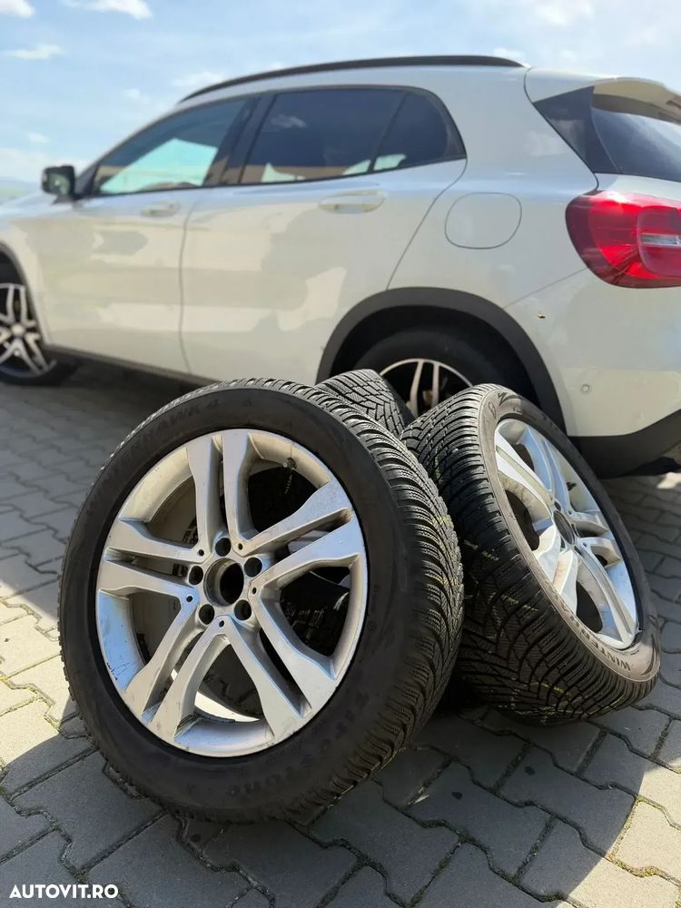 Mercedes-Benz GLA - 1
