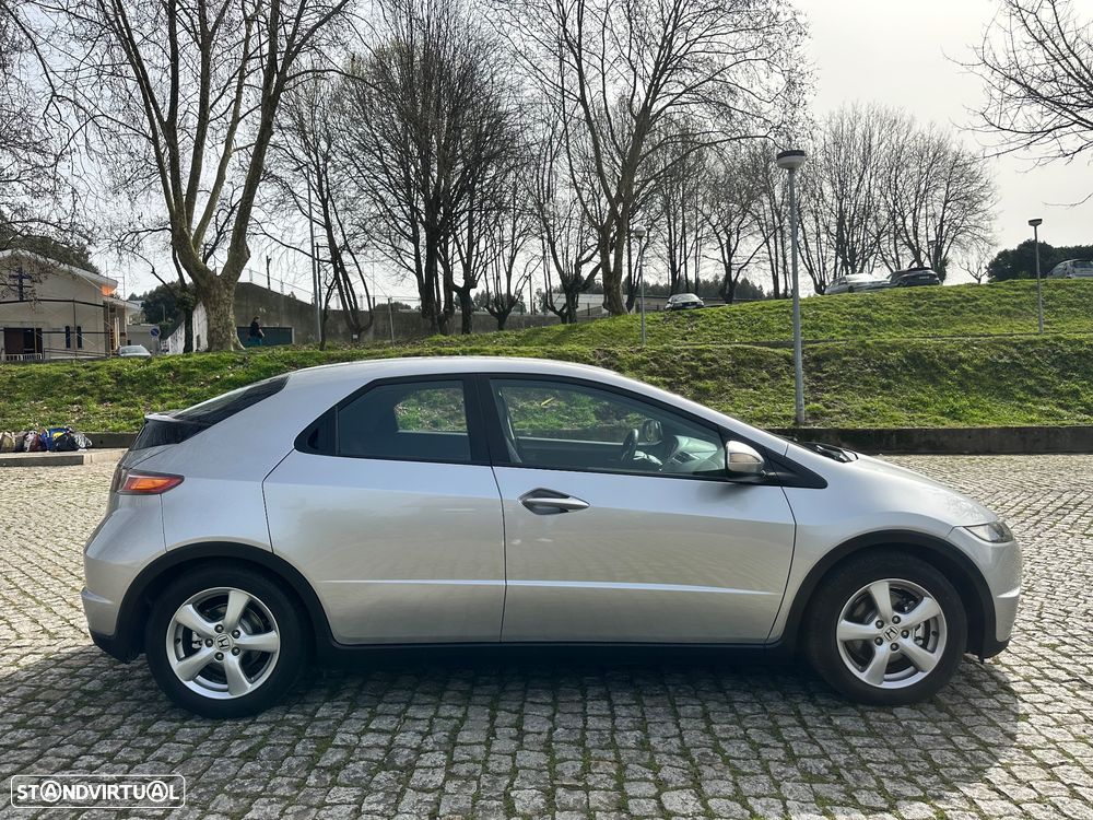 Honda Civic 1.4 Comfort - 9