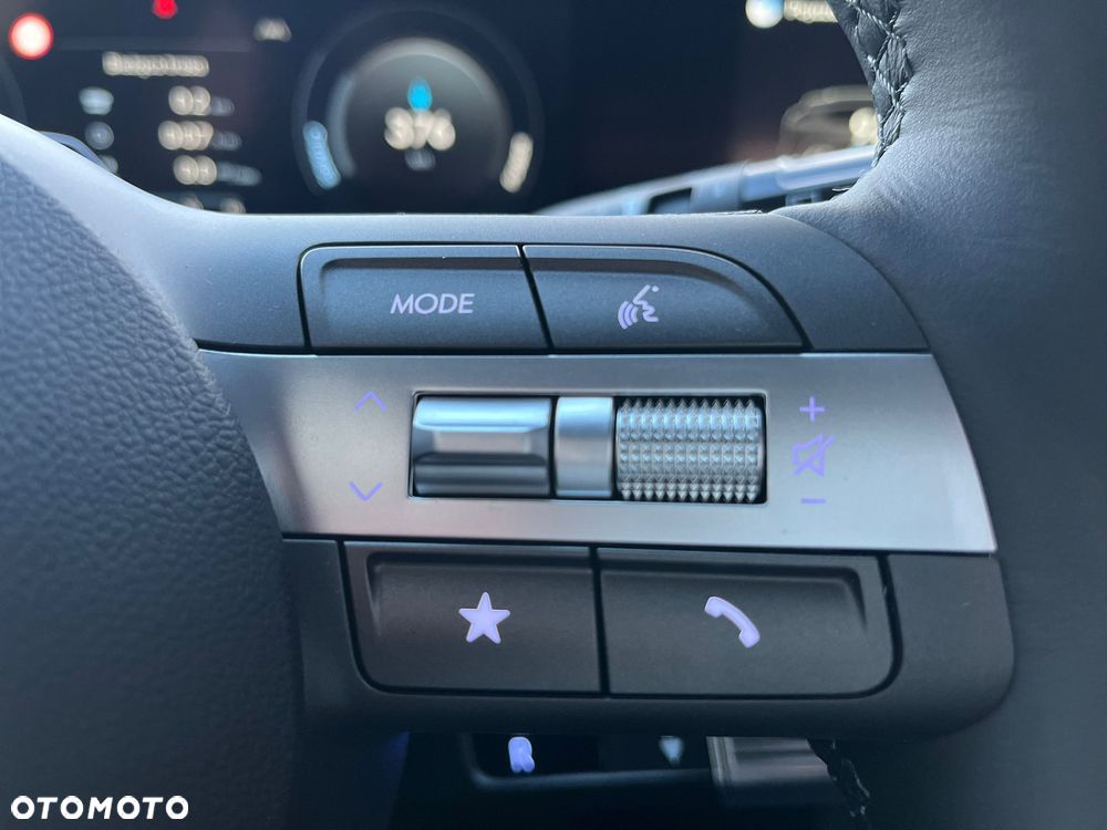 Hyundai Kona 65kWh Executive - 12