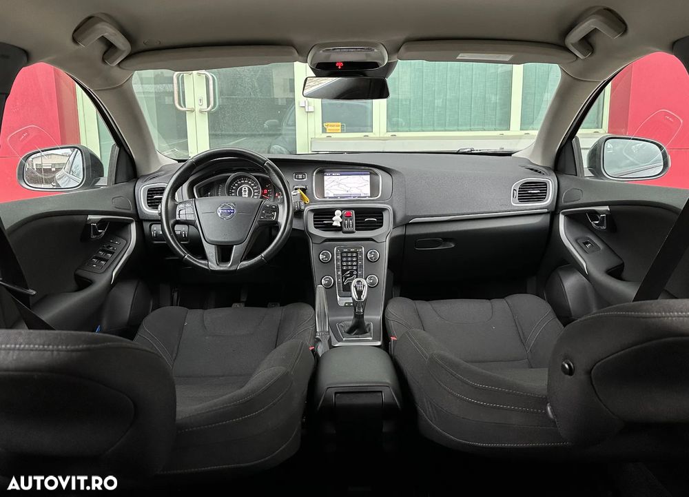 Volvo V40 - 10