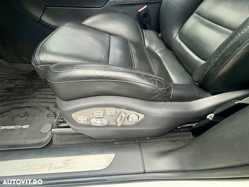 Porsche Macan - 29