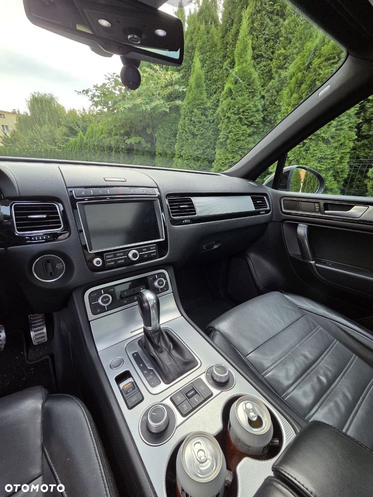 Volkswagen Touareg - 2