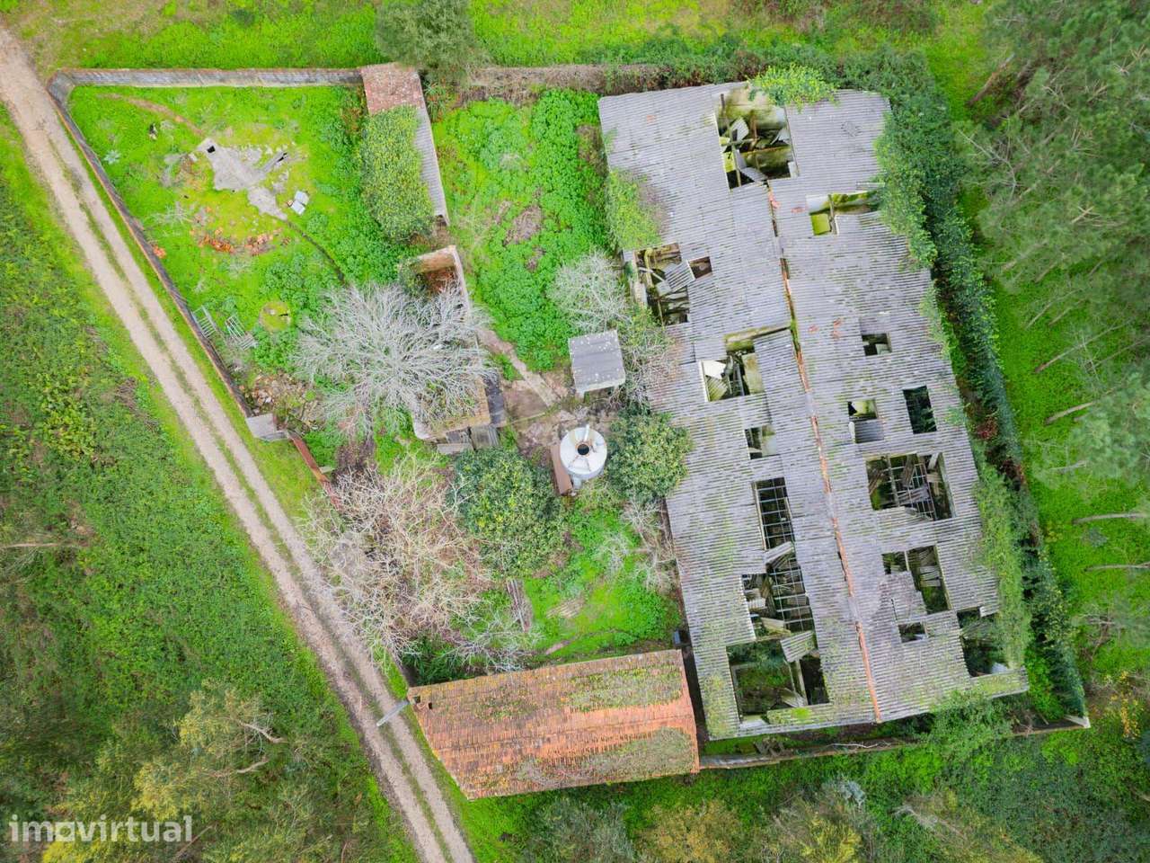 Armazém Agrícola em CASAL DOS CLAROS - Grande imagem: 4/10