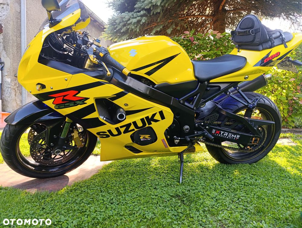 Suzuki GSX-R - 1