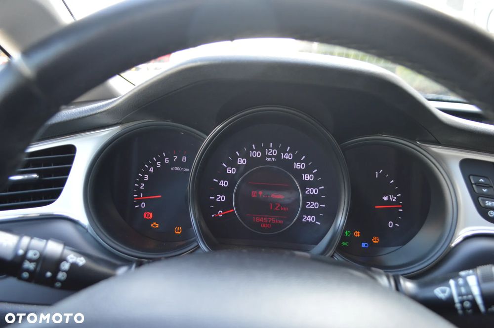 Kia Ceed - 19