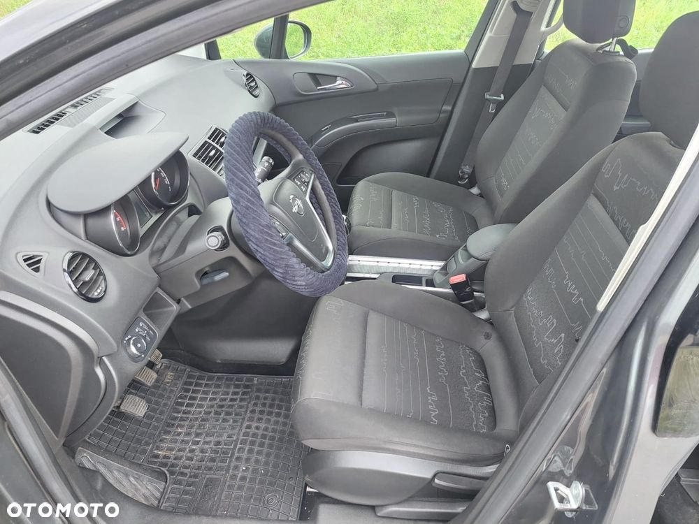 Opel Meriva - 8