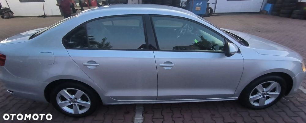 Volkswagen Jetta 1.4 TSI Comfortline - 3