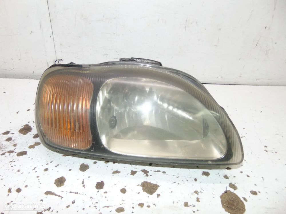 Suzuki baleno farol - 1