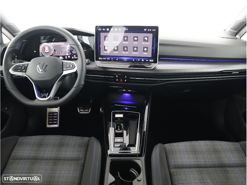 VW Golf - 17