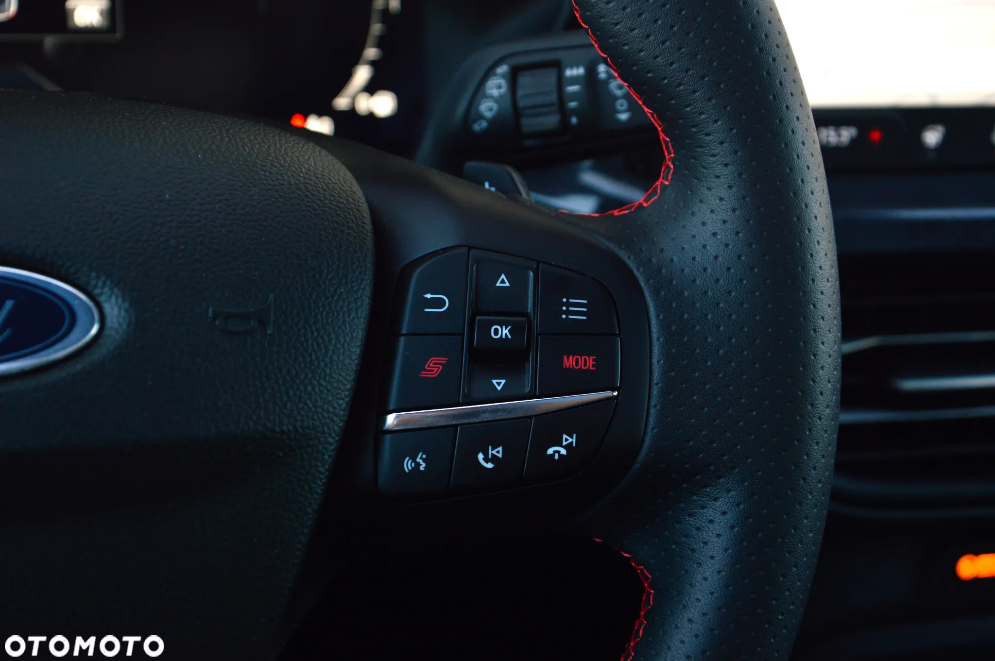 Ford Focus 2.3 EcoBoost ST X - 30