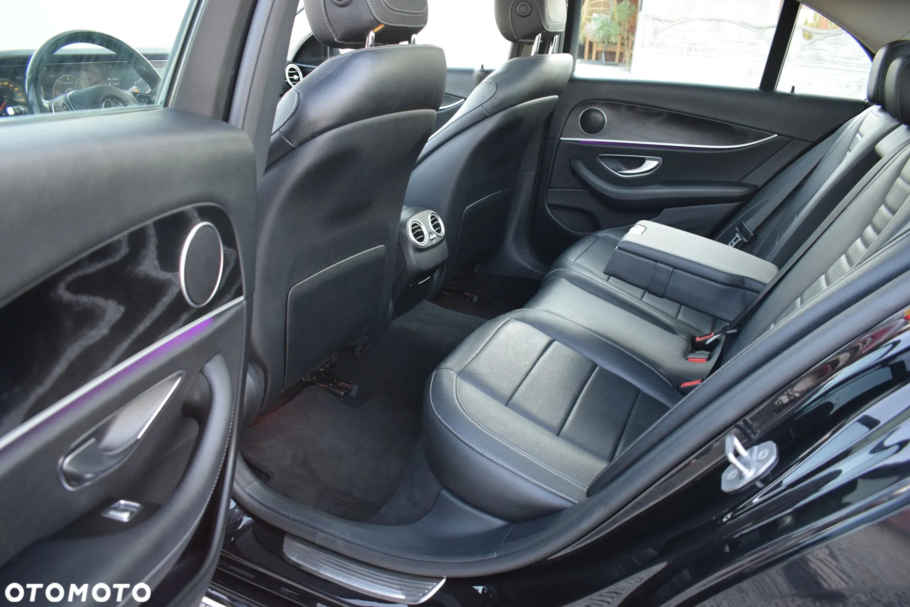 Mercedes-Benz Klasa E 220 d 9G-TRONIC Avantgarde - 8