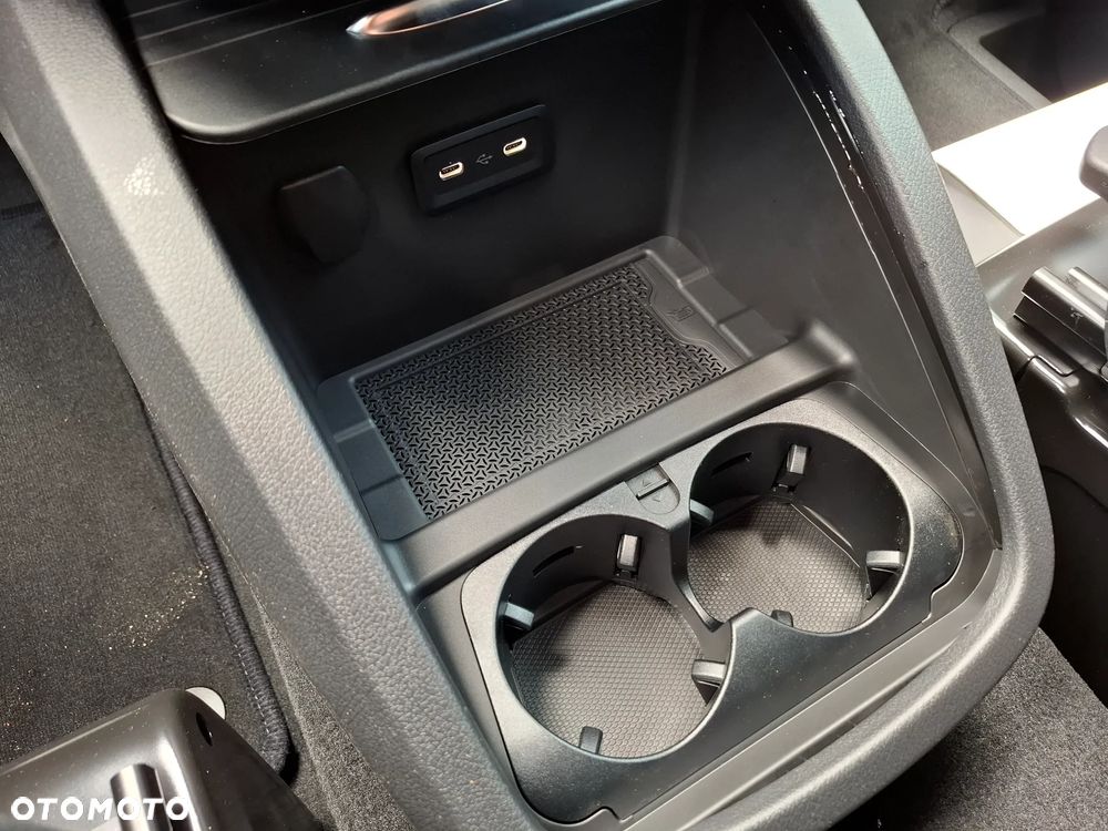Mercedes-Benz Klasa V 250 d 4-Matic Avantgarde 9G-Tronic (d³ugi) - 34