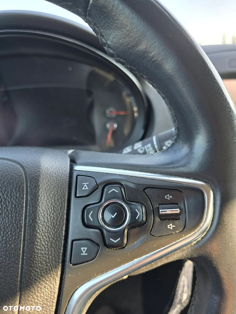 Opel Insignia 2.0 CDTI Cosmo S&S - 16