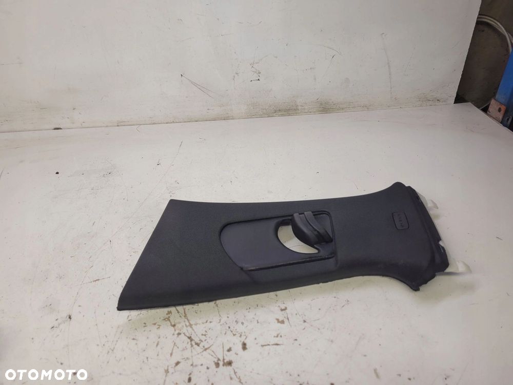 OSŁONA SŁUPKA B LEWA AUDI A4 B9 AVANT 8W0867243E - 1