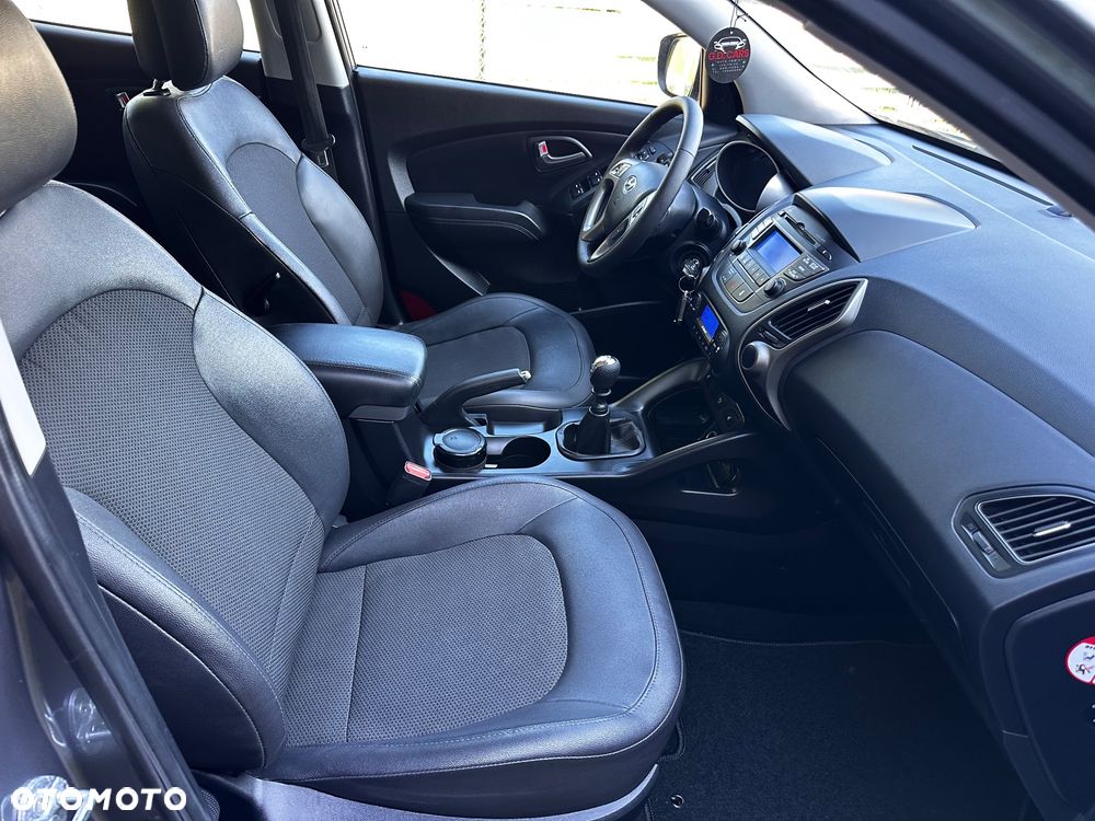 Hyundai ix35 1.6 2WD Fifa World Cup Edition - 30