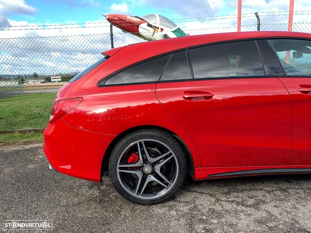 Mercedes-Benz CLA 200 d Shooting Brake AMG Line - 11
