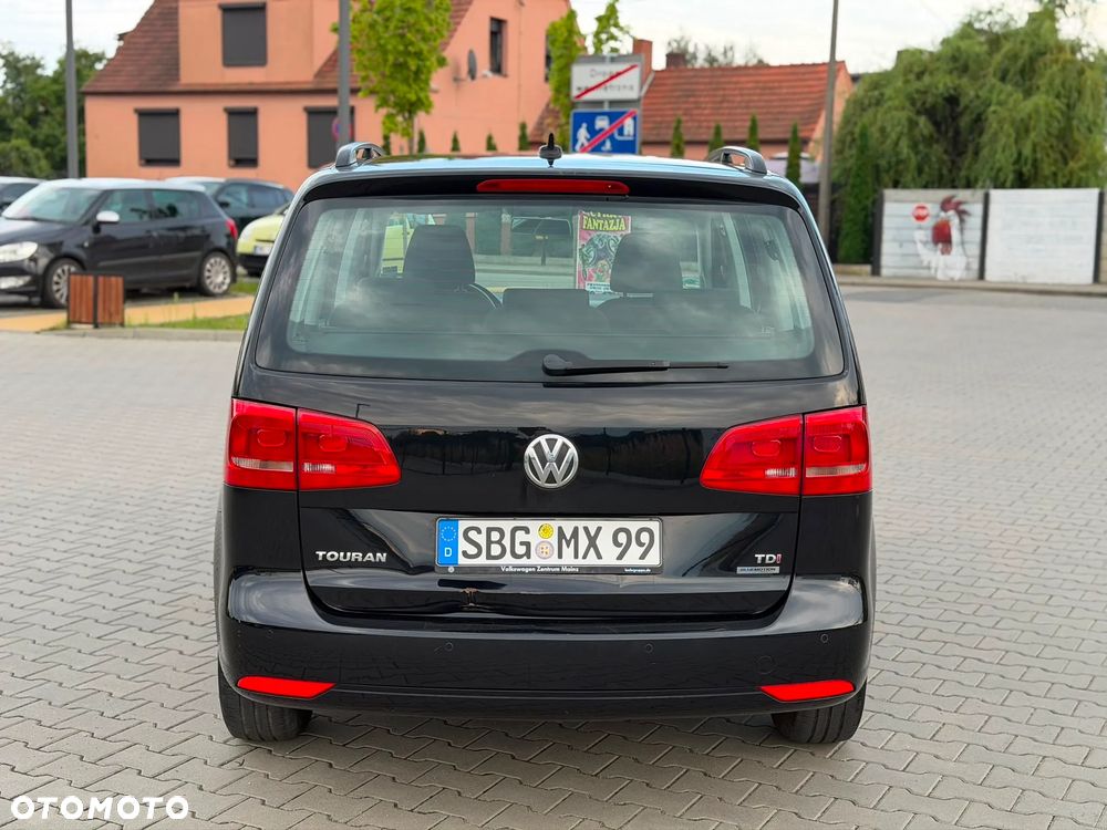 Volkswagen Touran 1.6 TDI DPF BlueMotion Technology Trendline - 17