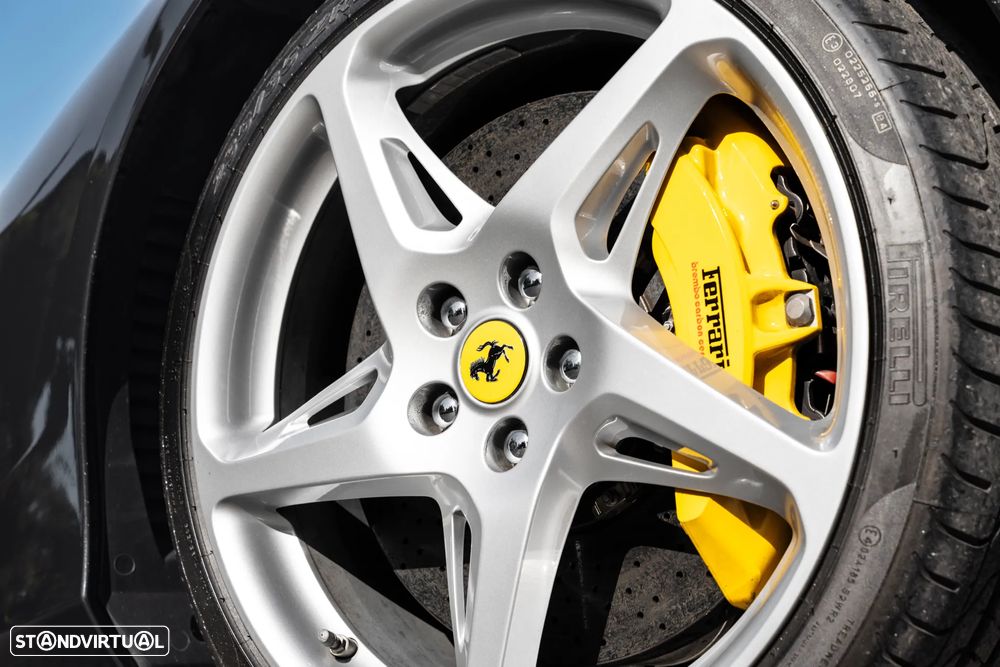 Ferrari 458 Spider - 11