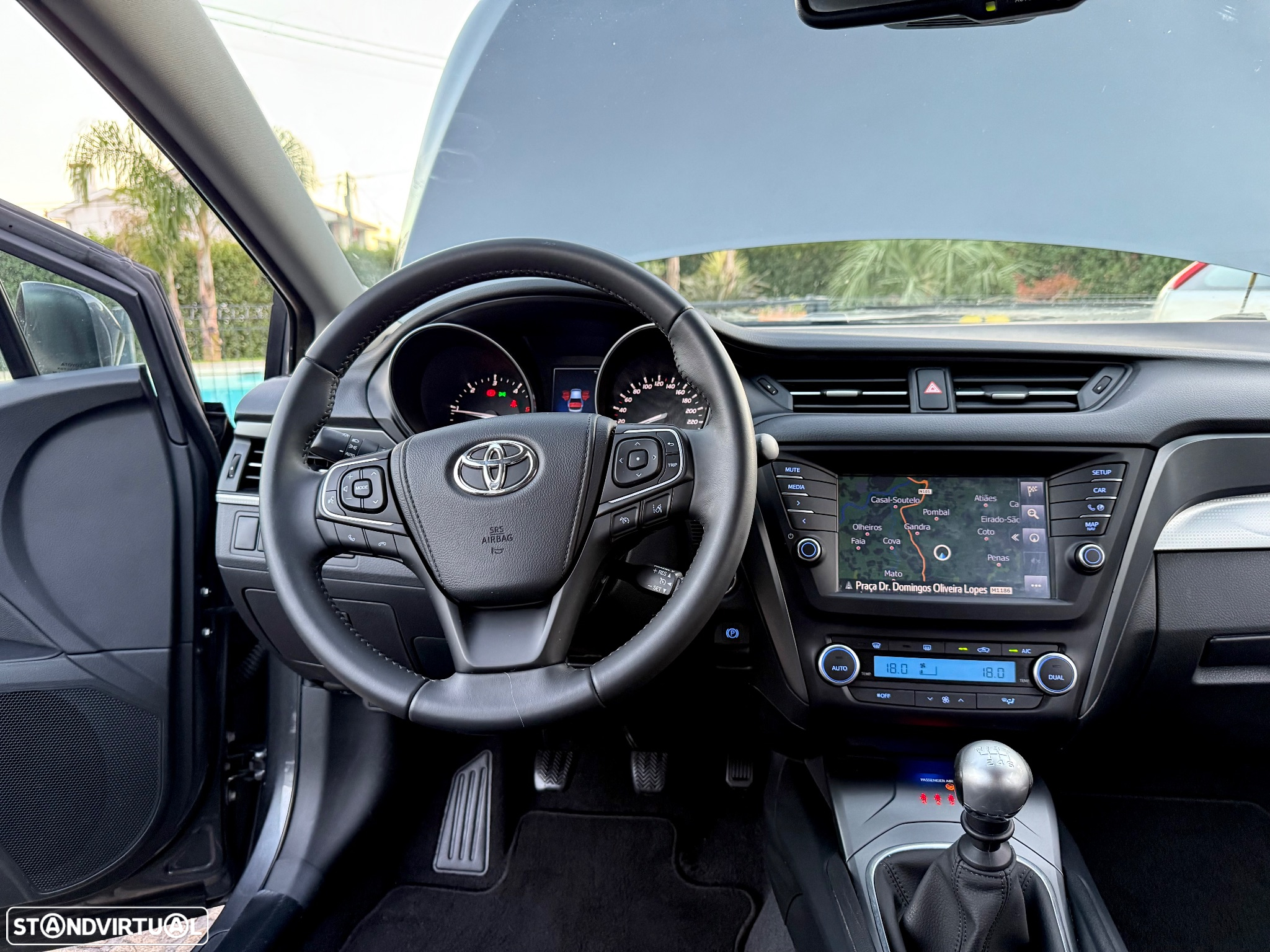 Toyota Avensis SD 1.6 D-4D Luxury+GPS - 39