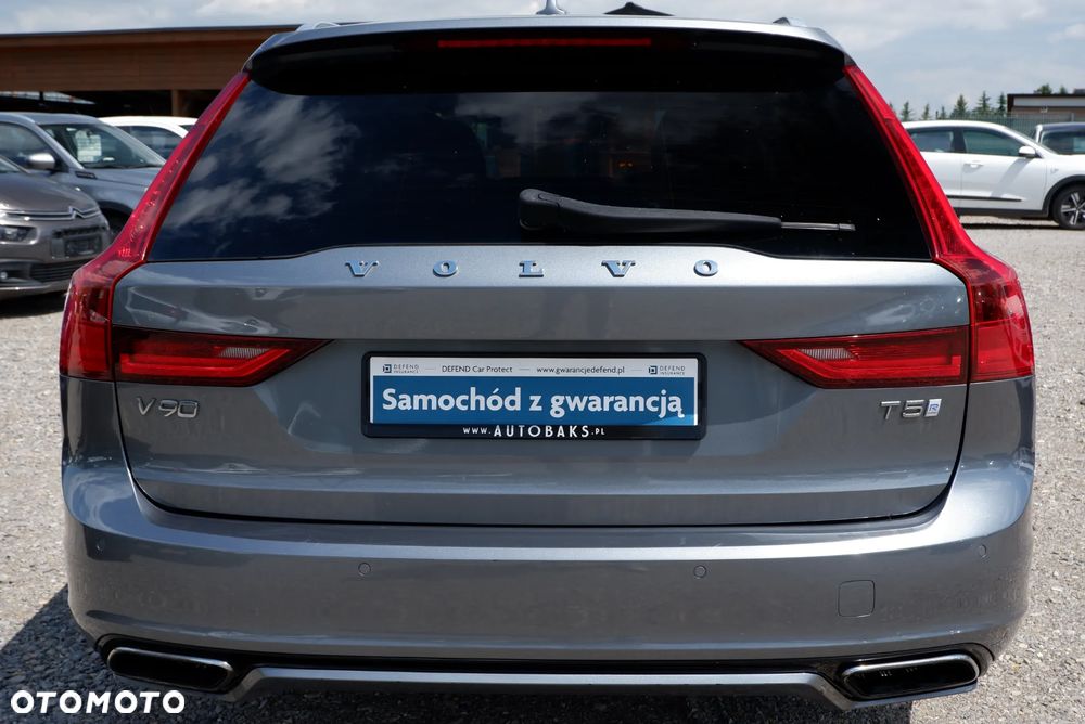 Volvo V90 T5 R-Design - 33