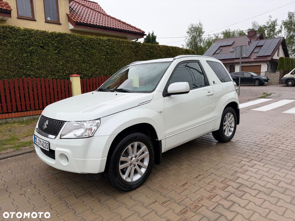 Suzuki Grand Vitara 1.6 Black&White - 1