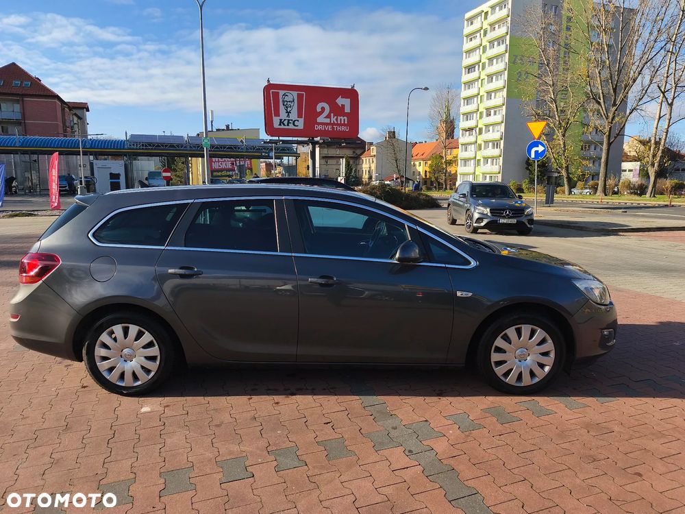 Opel Astra 1.4 T Cosmo - 3