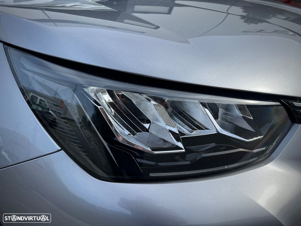 Peugeot e-2008 Allure Pack - 8