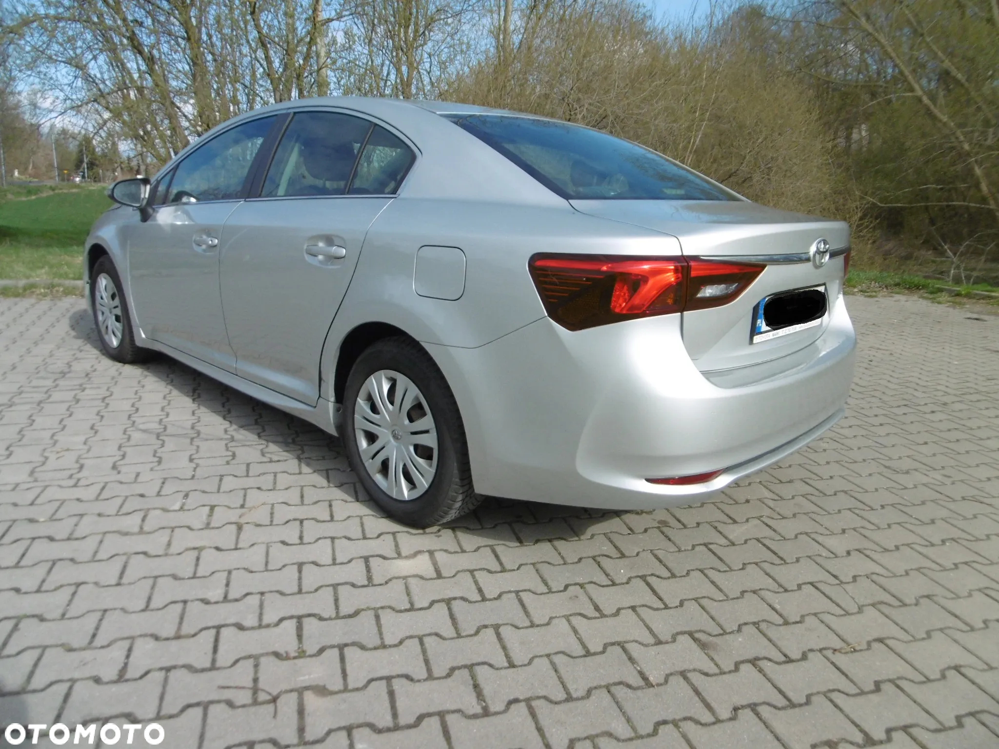Toyota Avensis 1.6 Active - 3