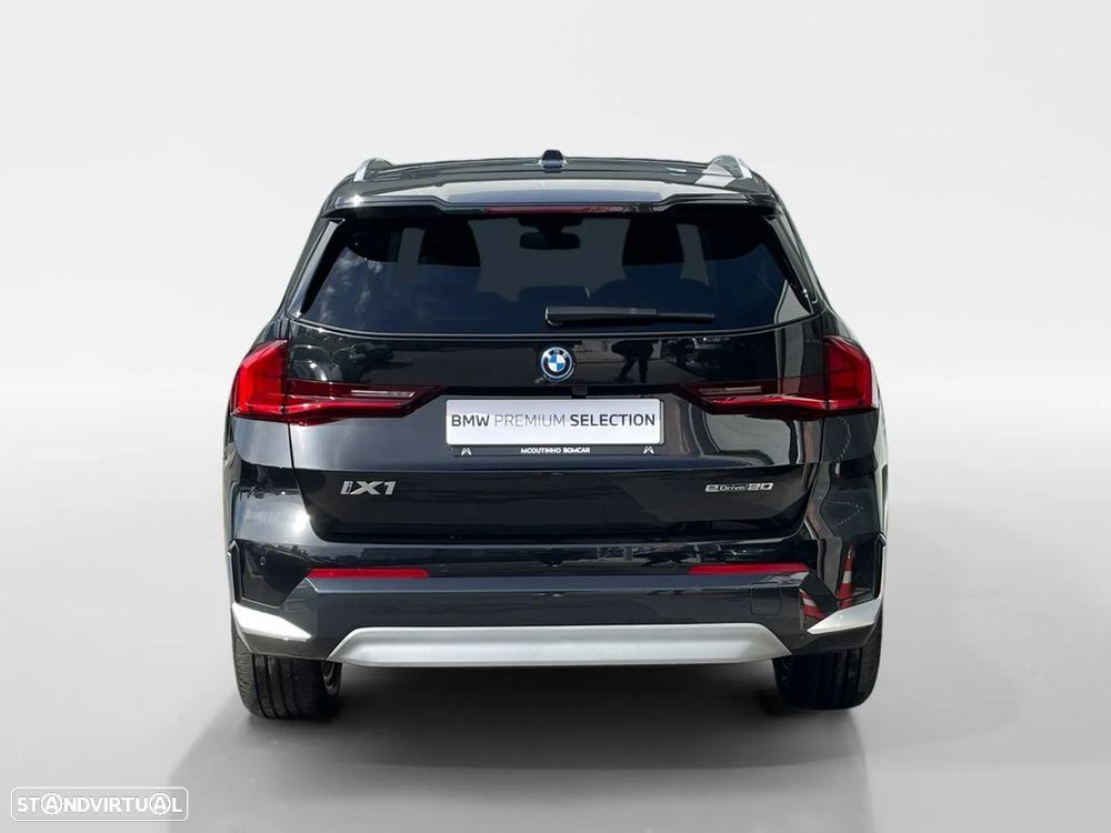 BMW iX1 eDrive20 - 5
