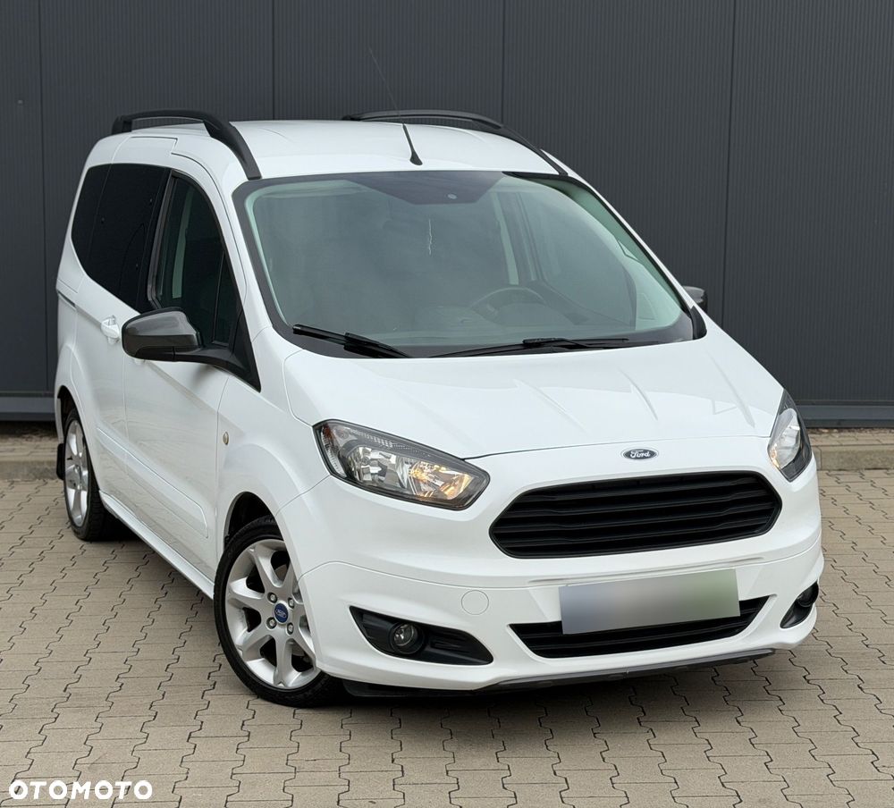 Ford Tourneo Courier 1.0 EcoBoost Titanium - 32