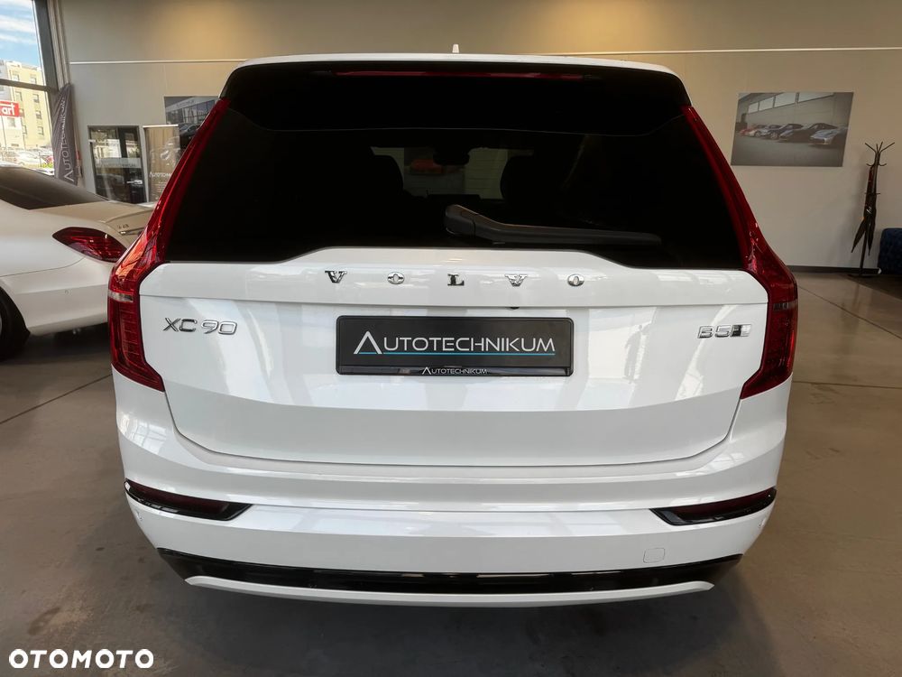 Volvo XC 90 B5 D AWD Ultimate Dark - 6