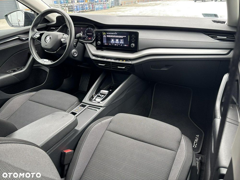 Skoda Octavia 2.0 TDI Ambition DSG - 18