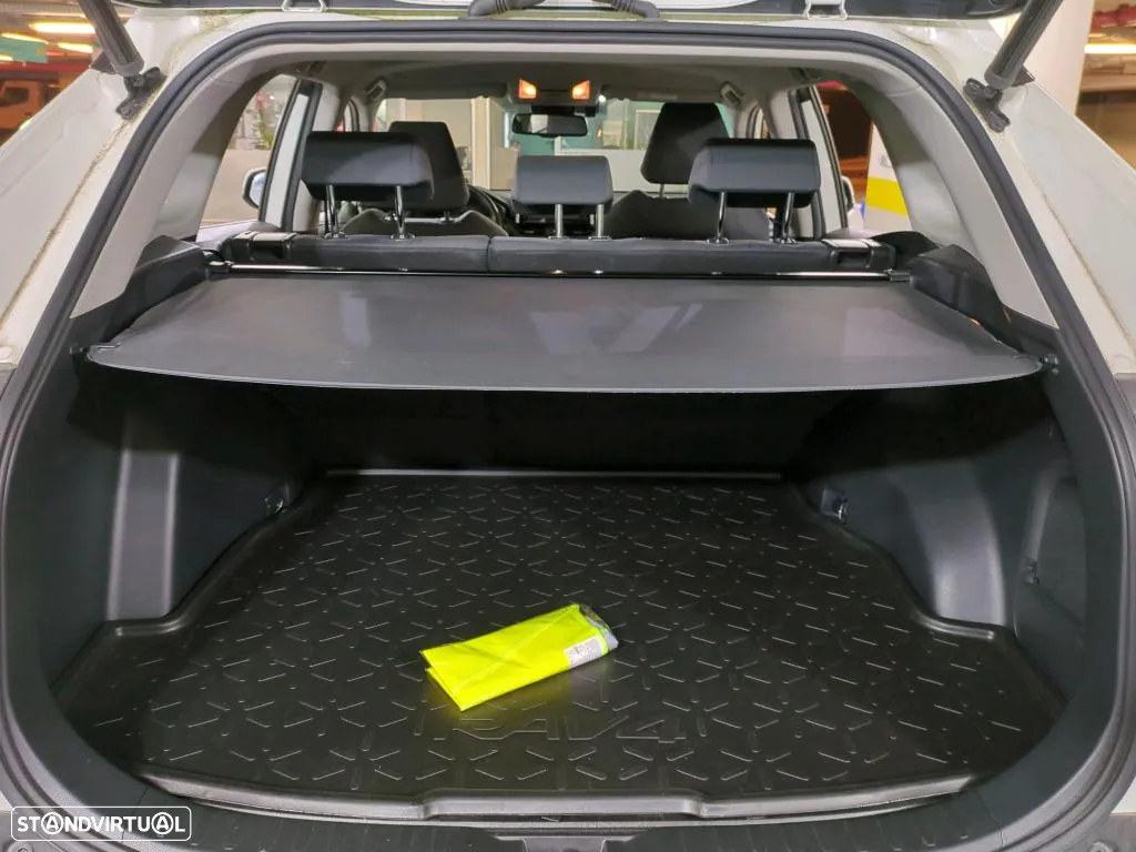 Toyota RAV4 2.5 HDF Comfort - 9