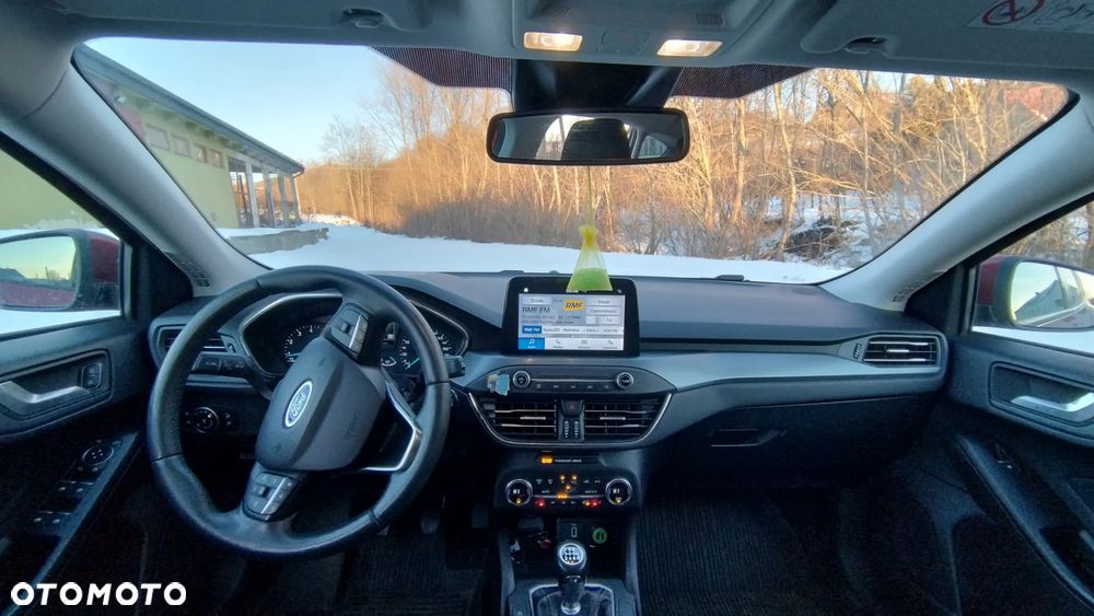 Ford Focus 1.0 EcoBoost Active - 11