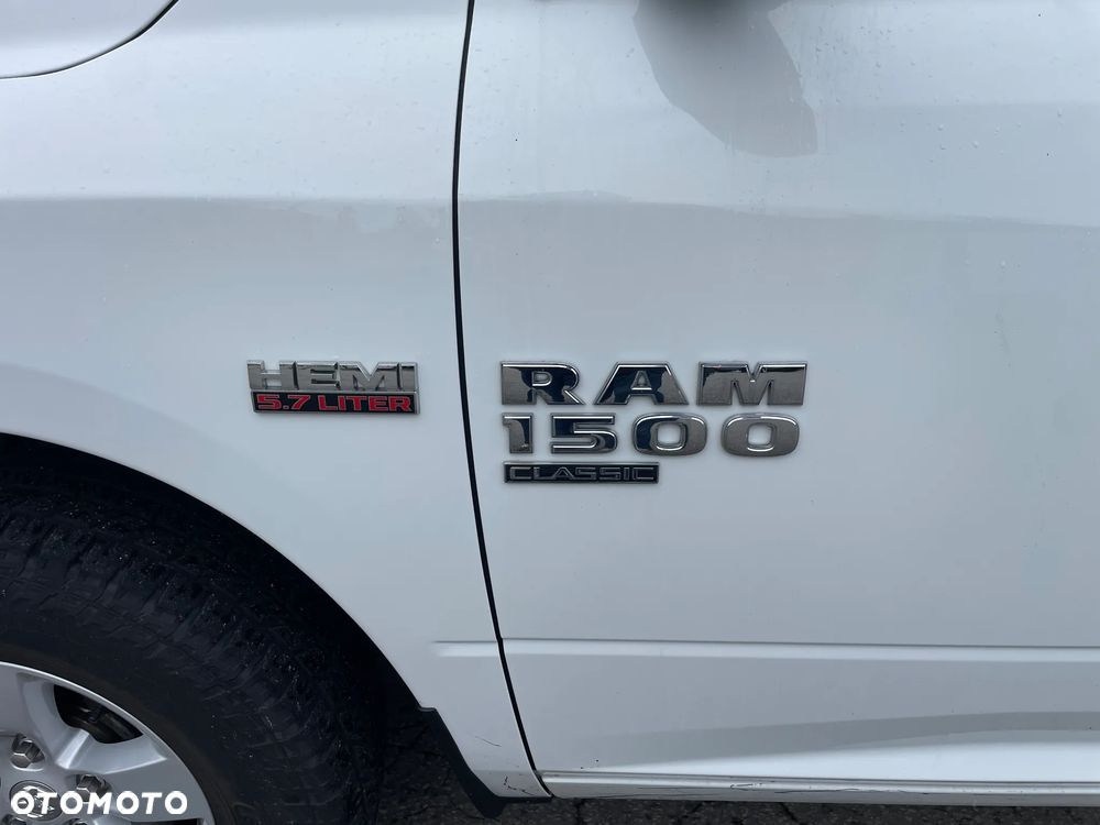 Dodge RAM - 12