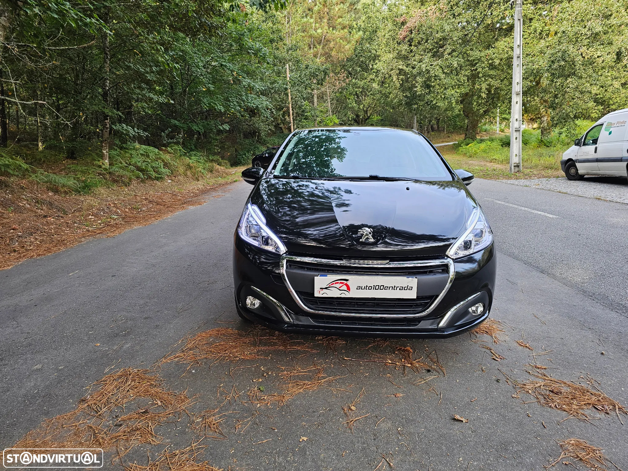 Peugeot 208 e-HDi 92 Stop&Start Allure - 22