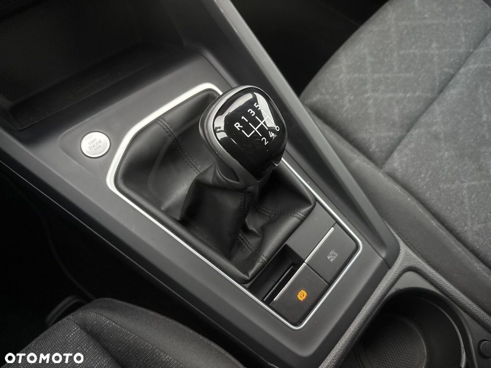 Volkswagen Golf 2.0 TDI Life - 27