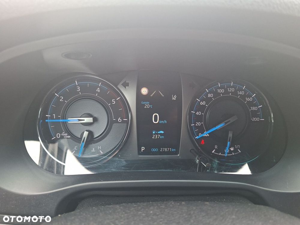 Toyota Hilux 2.8 D-4D mHEV Double Cab Invincible 4x4 - 18