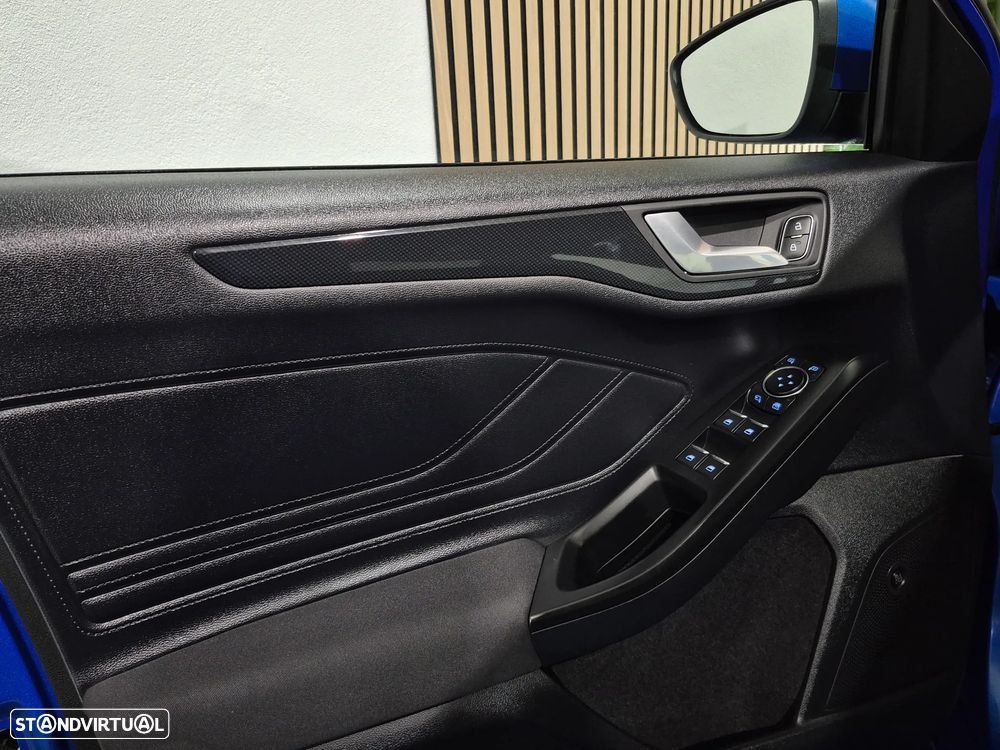 Ford Focus 1.5 TDCi ECOBlue ST-Line X Aut. - 32