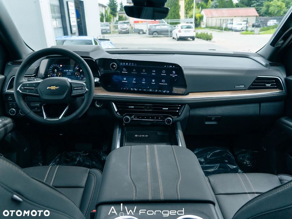 Chevrolet Tahoe - 18
