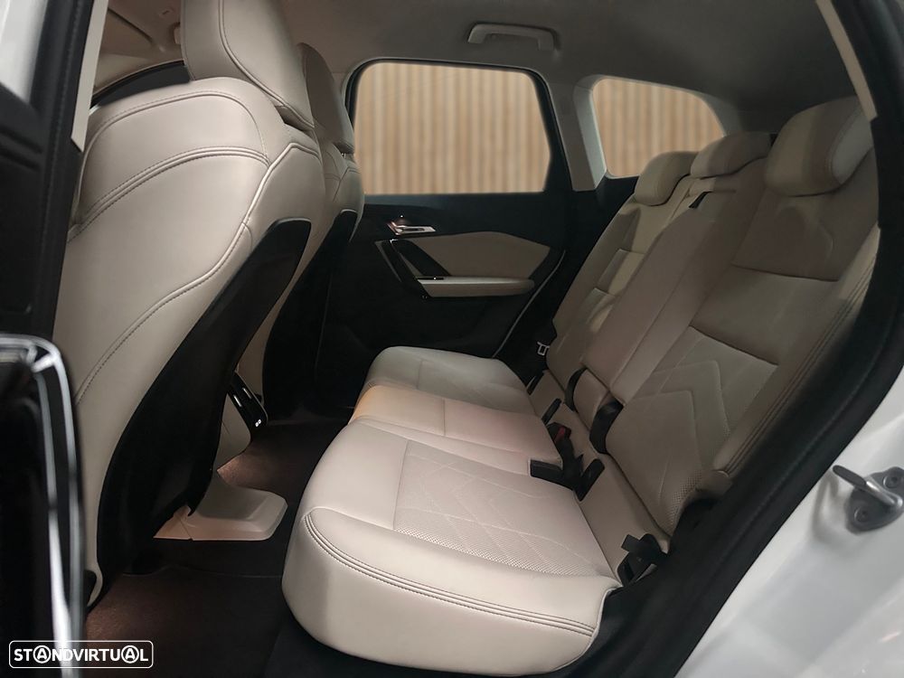 BMW iX1 eDrive20 - 12