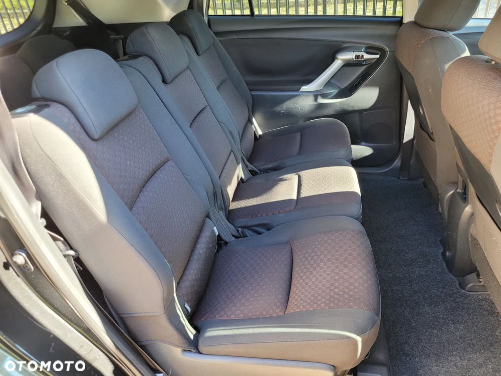 Toyota Verso - 17