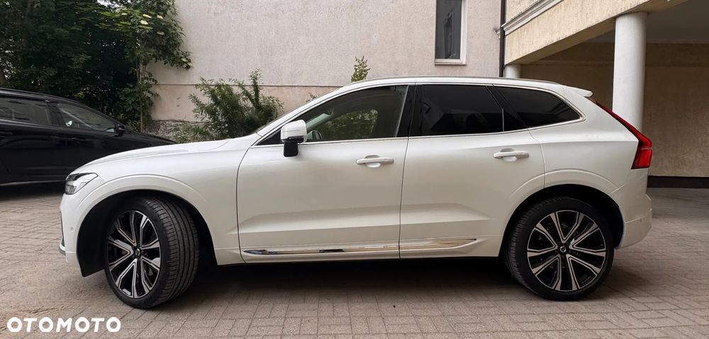 Volvo XC 60 B5 B AWD Plus Bright - 2