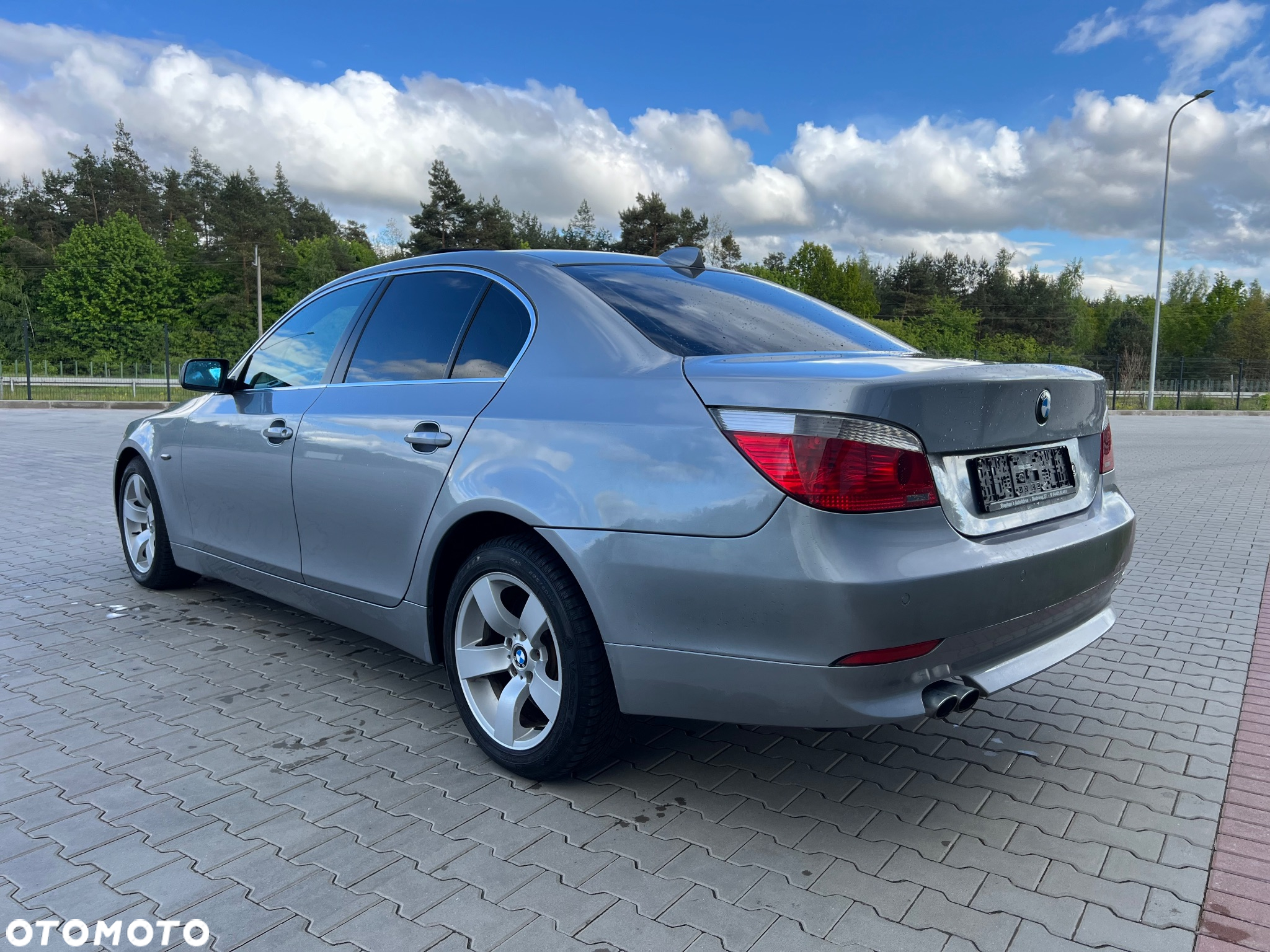 BMW Seria 5 525d - 11