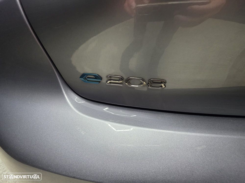Peugeot e-208 50 kWh GT Line - 33