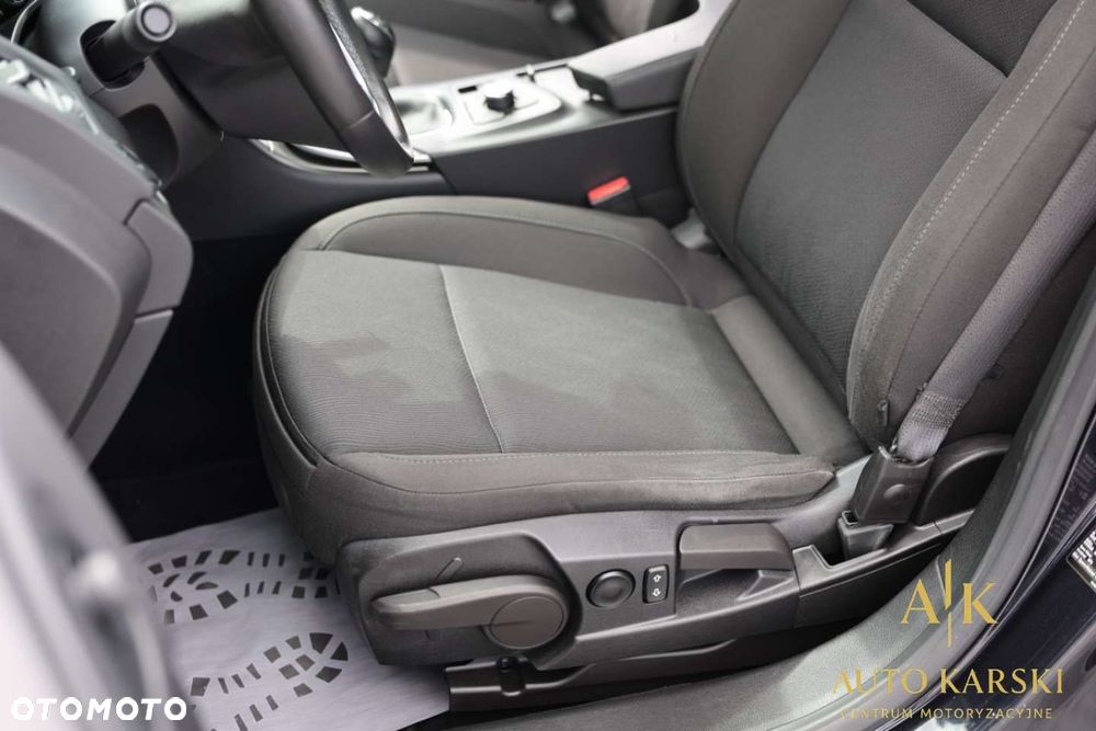 Opel Insignia - 27
