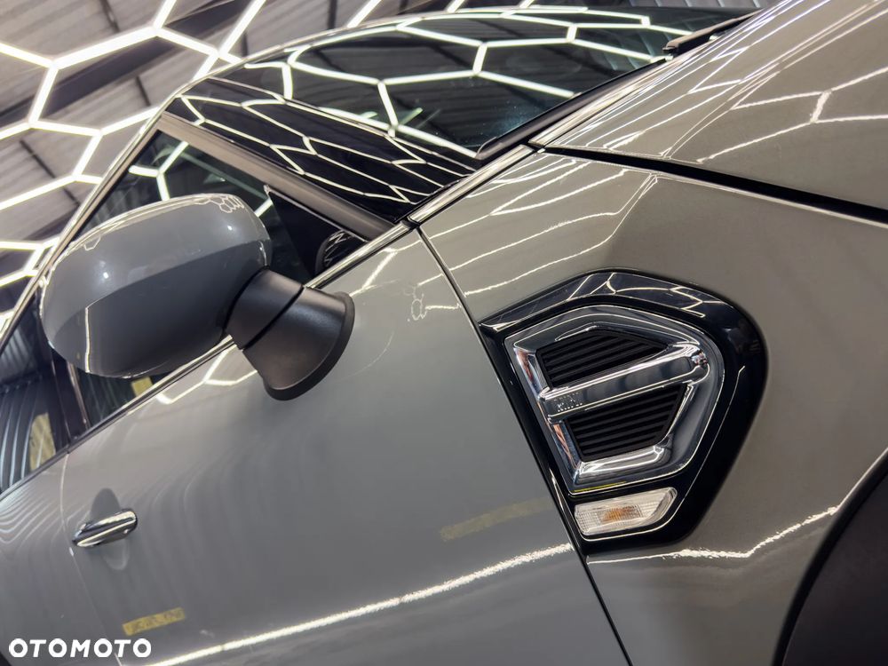 MINI Countryman One D John Cooper Works Trim - 13