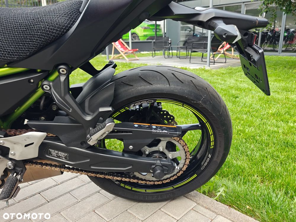 Kawasaki Z 650 - 10